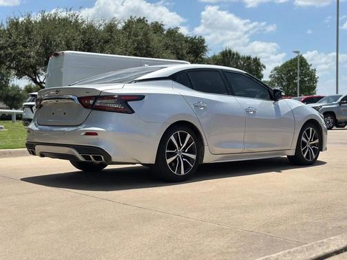 2022 Nissan Maxima SV Xtronic CVT