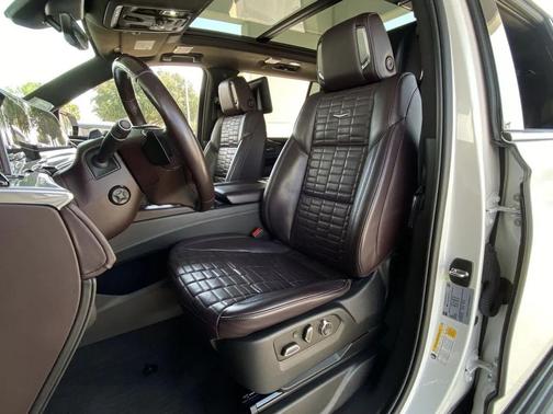 2022 Cadillac Escalade ESV Sport Platinum