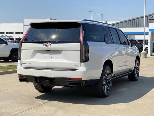 2022 Cadillac Escalade ESV Sport Platinum