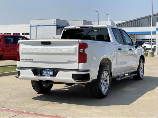 2024 Chevrolet Silverado 1500 Custom