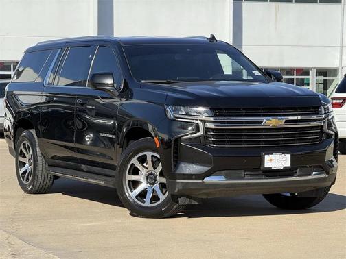 2023 Chevrolet Suburban LT