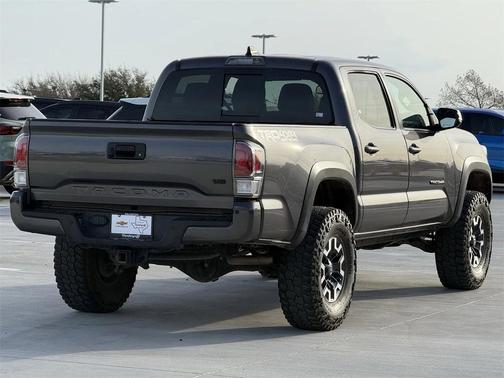 2022 Toyota Tacoma SR