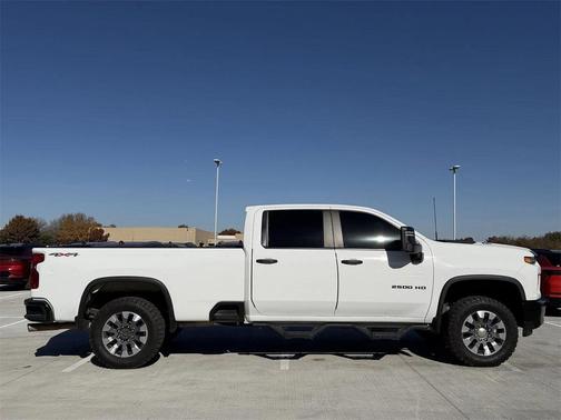 2022 Chevrolet Silverado 2500 Custom