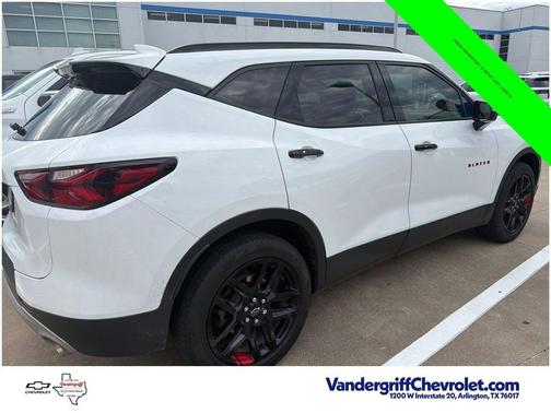 Summit White 2022 Chevrolet Blazer 2LT