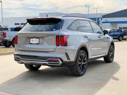 2023 Kia Sorento SX