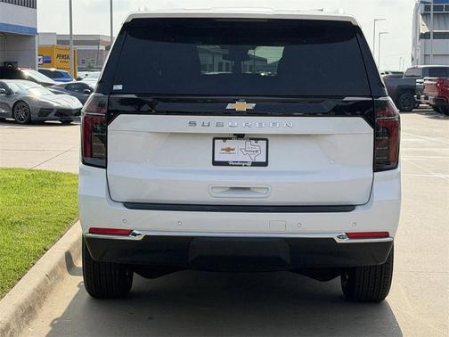 2026 Chevrolet Suburban LS