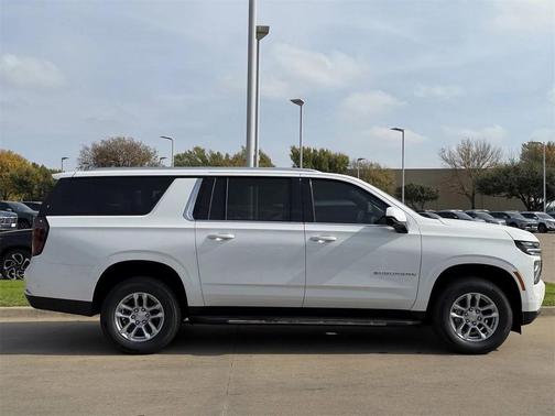 2026 Chevrolet Suburban LS