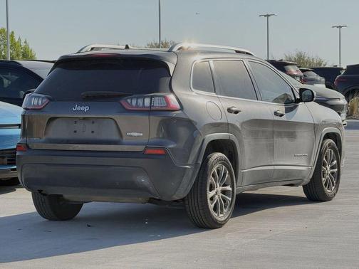 Granite Crystal Metallic Clearcoat 2019 Jeep Cherokee Latitude Plus