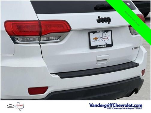 Bright White Clearcoat 2015 Jeep Grand Cherokee Laredo