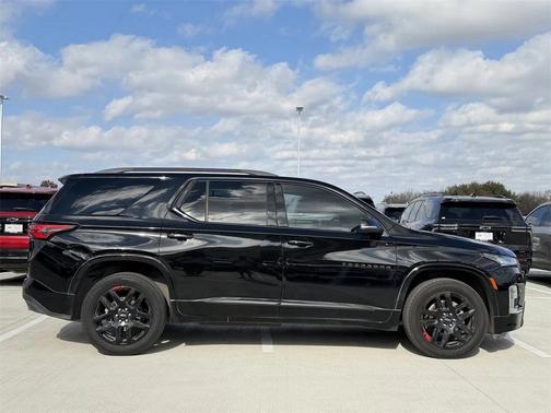 2023 Chevrolet Traverse Premier