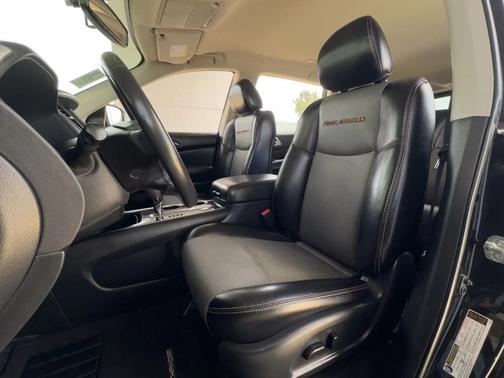 2020 Nissan Pathfinder SV 2WD