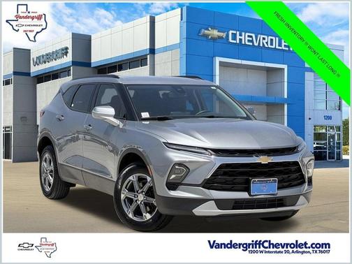 Sterling Gray Metallic 2024 Chevrolet Blazer 3LT