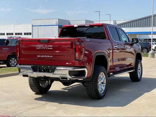 2022 GMC Sierra 1500 SLT