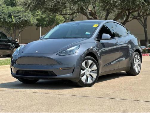 2023 Tesla Model Y Long Range Dual Motor All-Wheel Drive