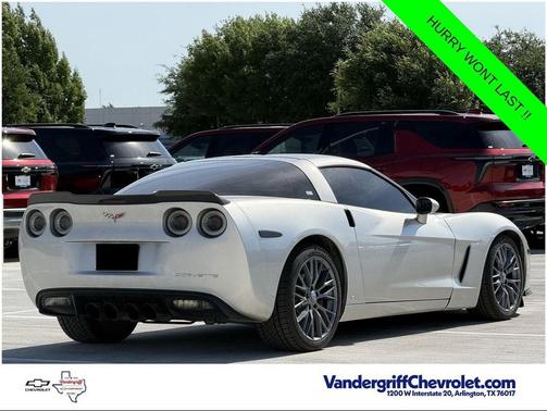 Machine Silver Metallic 2007 Chevrolet Corvette Base