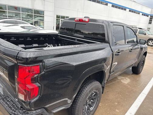 Black 2024 Chevrolet Colorado LT