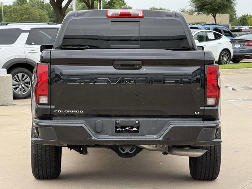 Black 2024 Chevrolet Colorado LT