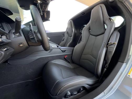 2024 Chevrolet Corvette Stingray w/2LT