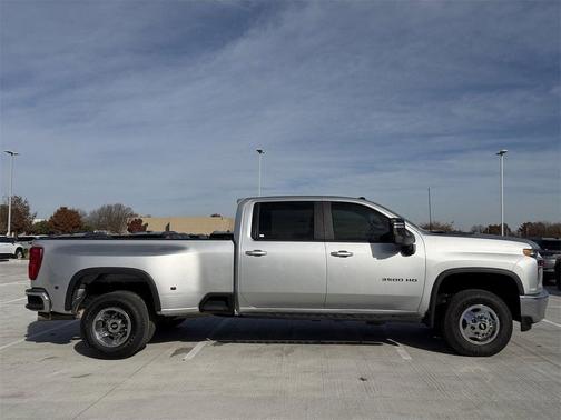 2022 Chevrolet Silverado 3500 LT