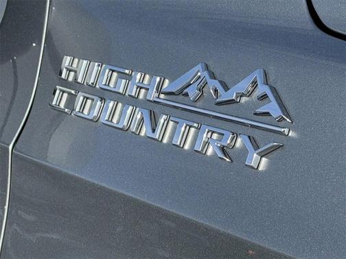 2026 Chevrolet Suburban High Country, 4WD