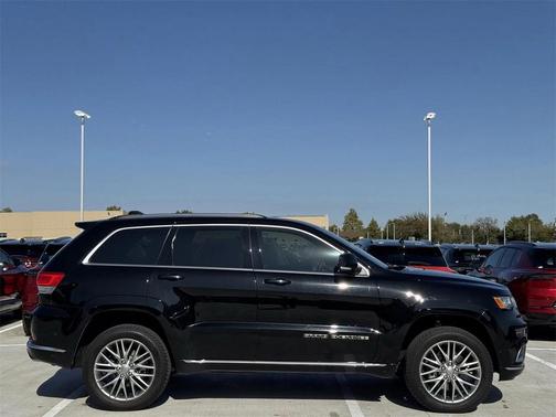 2017 Jeep Grand Cherokee Summit