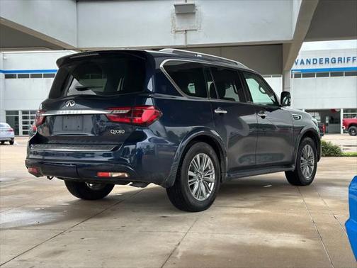 2021 INFINITI QX80 Luxe