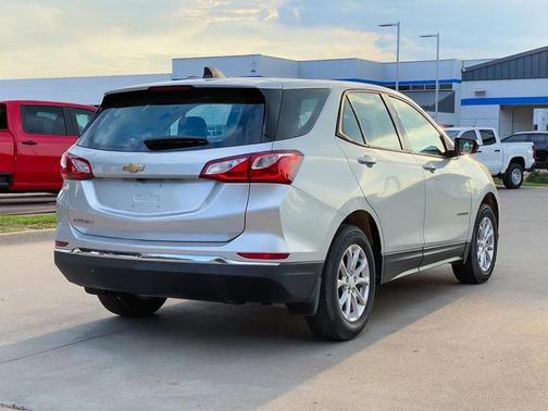 2018 Chevrolet Equinox LS