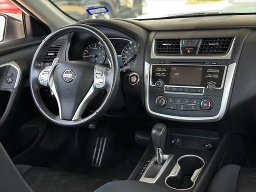 2016 Nissan Altima 2.5 SR