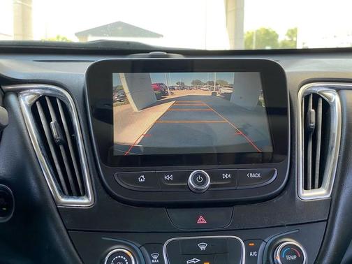 2017 Chevrolet Malibu 1LT