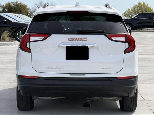 Summit White 2023 GMC Terrain SLE