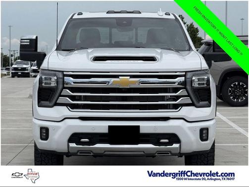 Summit White 2024 Chevrolet Silverado 2500 High Country