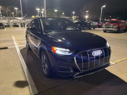 2024 Audi Q5 40 Premium Plus