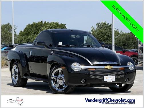 Smokin Asphalt 2006 Chevrolet SSR LS