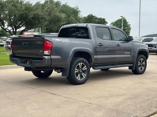 2017 Toyota Tacoma SR5
