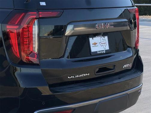2021 GMC Yukon 4WD AT4
