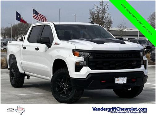 Summit White 2026 Chevrolet Silverado 1500 Custom Trail Boss