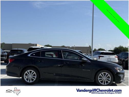Mosaic Black Metallic 2017 Chevrolet Malibu 1LT