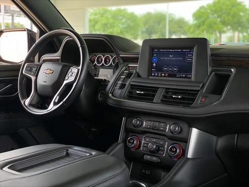 2022 Chevrolet Suburban LS