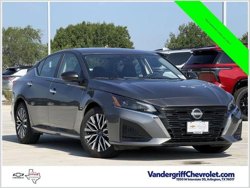 Gun Metallic 2025 Nissan Altima SV FWD