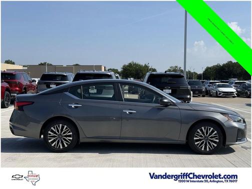 Gun Metallic 2025 Nissan Altima SV FWD