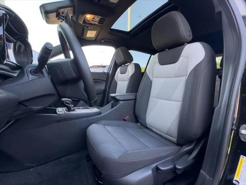 2025 Chevrolet Trax FWD 1RS