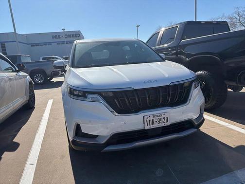 2024 Kia Carnival EX