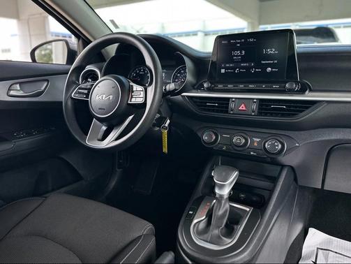 2024 Kia Forte LXS
