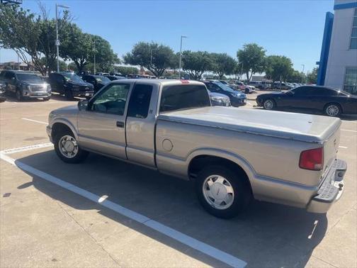 2002 GMC Sonoma SLS