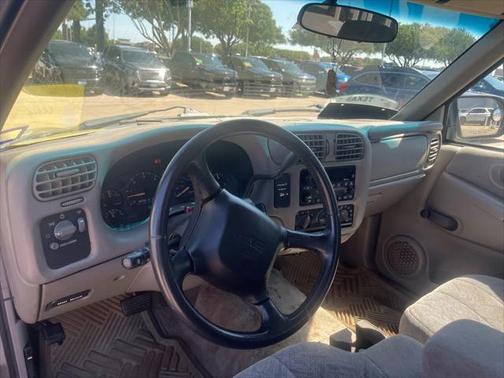 2002 GMC Sonoma SLS