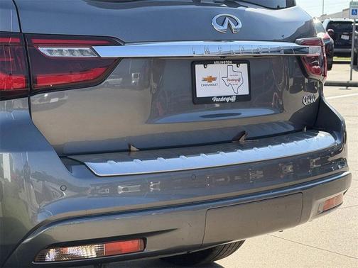 2018 INFINITI QX80 Base