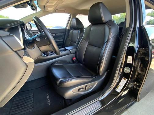 2023 Nissan Maxima SV Xtronic CVT