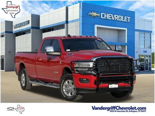 2024 RAM 3500 Laramie Crew Cab 4x4 8' Box