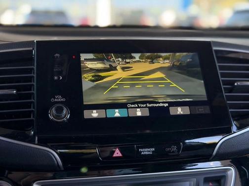 2022 Honda Pilot AWD Black Edition