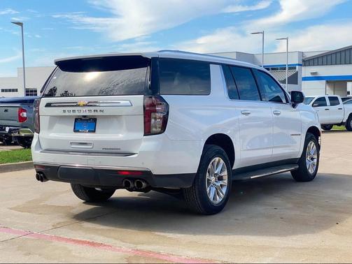 2023 Chevrolet Suburban Premier